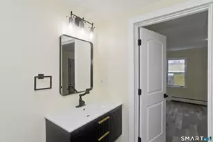 47 Maple Ave, Enfield, CT 06082 - Photo 15