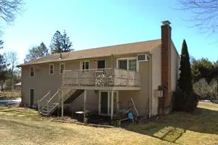 335 Grissom Rd, Manchester, CT 06042 - Photo 7