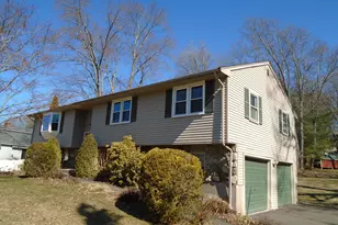 335 Grissom Rd, Manchester, CT 06042 - Photo 3