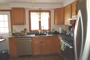 335 Grissom Rd, Manchester, CT 06042 - Photo 11