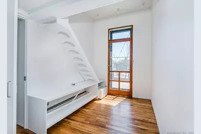 558 Chapel Street #2, New Haven, CT 06511 - Photo 9