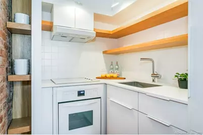 558 Chapel Street #2, New Haven, CT 06511 - Photo 5