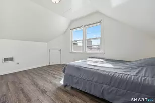 5 Sanford Pl, Stratford, CT 06615 - Photo 11