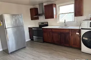 95 Balsam Ave, Bridgeport, CT 06606 - Photo 7