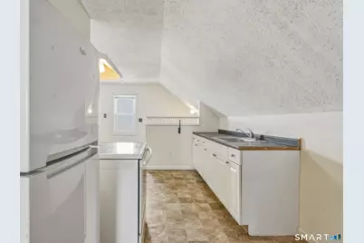 250 Summerfield Avenue #3rd Floor, Bridgeport, CT 06610 - Photo 9