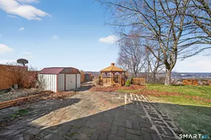 263 Purdy Rd, Waterbury, CT 06706 - Photo 21