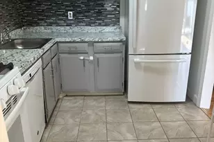 50 Greenhouse Rd, Bridgeport, CT 06606 - Photo 11