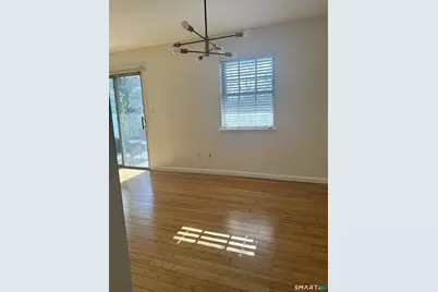 50 Greenhouse Road #33D, Bridgeport, CT 06606 - Photo 5