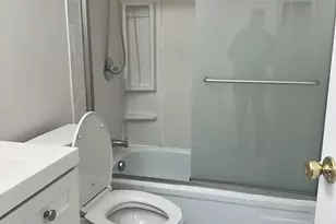 50 Greenhouse Rd, Bridgeport, CT 06606 - Photo 15