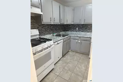 50 Greenhouse Road #33D, Bridgeport, CT 06606 - Photo 7