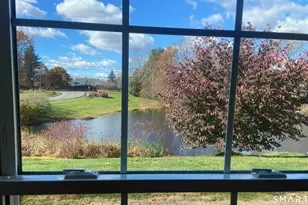 8 St George Pl, Newtown, CT 06482 - Photo 5