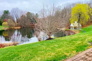 8 St George Pl, Newtown, CT 06482 - Photo 27