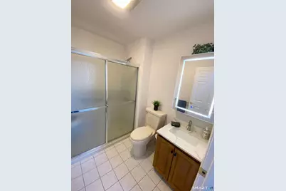 8 Saint George Place #8, Newtown, CT 06482 - Photo 13