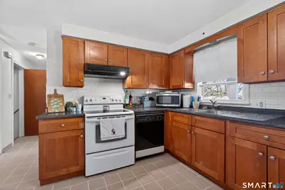 107 2nd Avenue, West Haven, CT 06516 - Photo 11