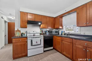 107 2nd Ave, West Haven, CT 06516 - Photo 11