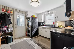 50 Rockwell Ave, Plainville, CT 06062 - Photo 9