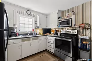 50 Rockwell Ave, Plainville, CT 06062 - Photo 7