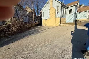 113 Bunker Hill Ave, Waterbury, CT 06708 - Photo 23