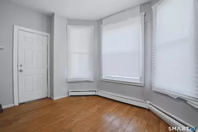 584 Kossuth Street, Bridgeport, CT 06608 - Photo 5