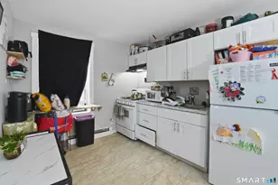 584 Kossuth St, Bridgeport, CT 06608 - Photo 21