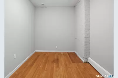 584 Kossuth Street, Bridgeport, CT 06608 - Photo 9