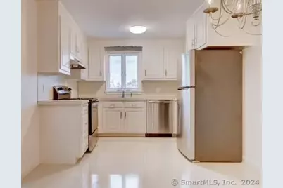 54 Oak Street #26, Middletown, CT 06457 - Photo 1