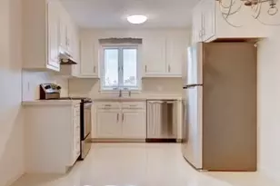 54 Oak St, Middletown, CT 06457 - Photo 1