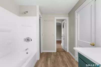 301 Queen Street, Bristol, CT 06010 - Photo 13