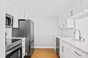 127 Greyrock Pl, Stamford, CT 06901 - Photo 9