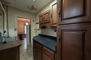 76 Grassy Plain St, Bethel, CT 06801 - Photo 7