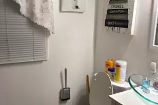 287 Laurel St, East Haven, CT 06512 - Photo 33