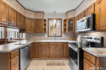 36 Stoneybrook Road, Naugatuck, CT 06770 - Photo 11