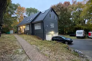 54 Highlawn St, Waterbury, CT 06705 - Photo 1