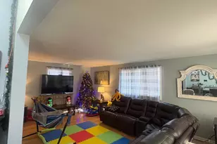 54 Highlawn St, Waterbury, CT 06705 - Photo 9