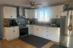 54 Highlawn St, Waterbury, CT 06705 - Photo 7