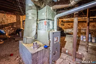 59 Trinity St, New Britain, CT 06051 - Photo 39