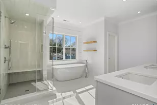 301 Godfrey Rd, Fairfield, CT 06825 - Photo 7