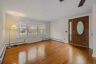 25 Marion Dr, East Lyme, CT 06333 - Photo 17