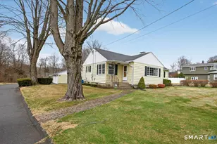 238 West St, Southington, CT 06479 - Photo 1