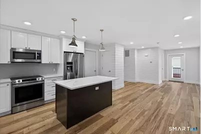 32-1/2 Village Road #1, Milford, CT 06460 - Photo 3