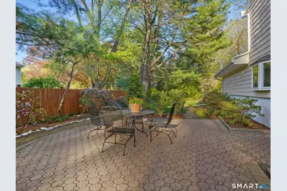 8 Dorset Road, Norwalk, CT 06851 - Photo 5