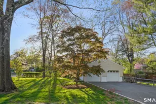 8 Dorset Rd, Norwalk, CT 06851 - Photo 3