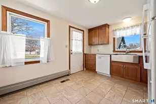 46 Piper Brook Ave, Newington, CT 06111 - Photo 9