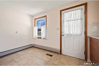 46 Piper Brook Avenue, Newington, CT 06111 - Photo 7