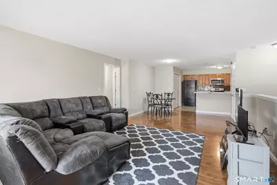 302 Ashmead Commons #302, Enfield, CT 06082 - Photo 7