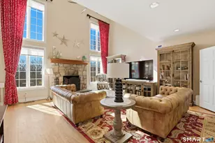 10 Briarwood Ln, Newtown, CT 06470 - Photo 9