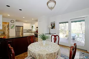 205 Winnepoge Dr, Fairfield, CT 06825 - Photo 9