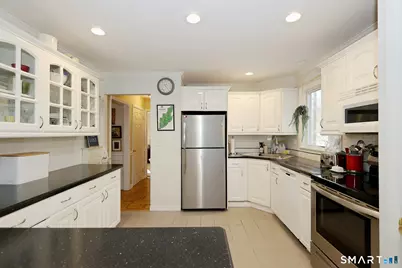 205 Winnepoge Drive, Fairfield, CT 06825 - Photo 13