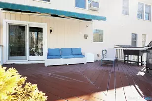 205 Winnepoge Dr, Fairfield, CT 06825 - Photo 37