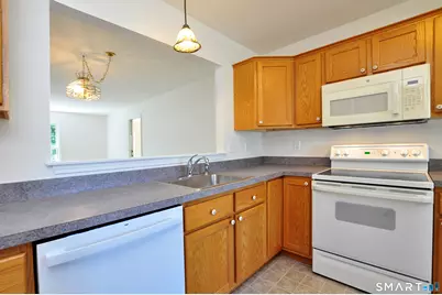 310 Kings Landing #310, Windsor, CT 06095 - Photo 13